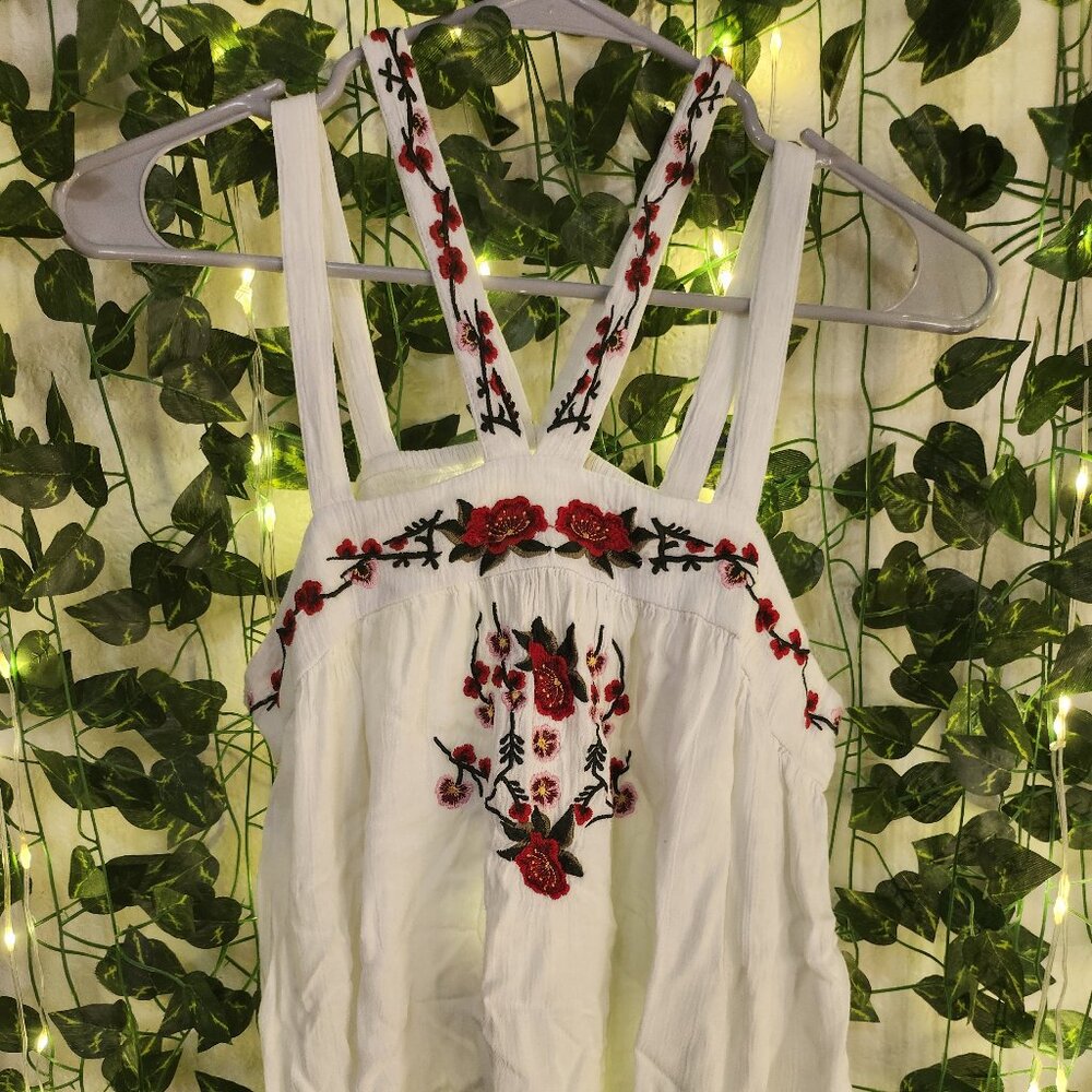Francescas White top with red flowers